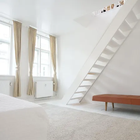 Apartamento Direct Inner City 2 *
